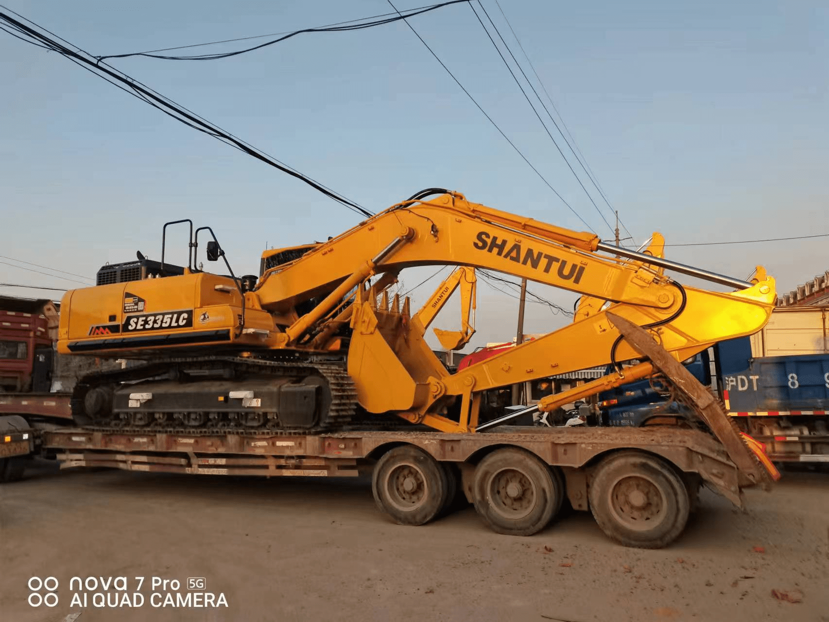 1. Crawler bulldozer 2. Crawler excavator 3. Excavator loader made in China 4. Level equipment made in China